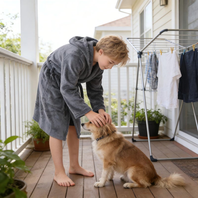 V.&GRIN Boys Fleece Robe, Hooded Plush Soft Fuzzy Bathrobe for Kids 3-14 Yearsï¼ˆGray 7-8ï¼‰ - Image 2